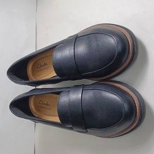 Clarks Women's Sharon Gracie Wedge Penny Loafer Size 9.5